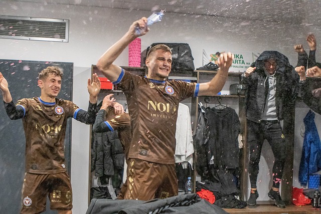 为球迷们关 为球迷们关