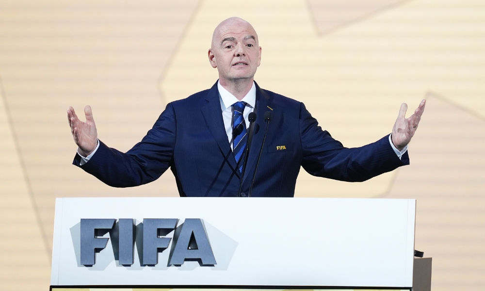 使得他成为 使得他成为